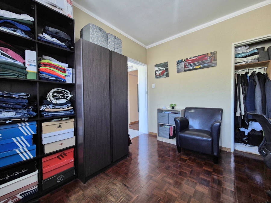 2 Bedroom Property for Sale in Claremont Western Cape